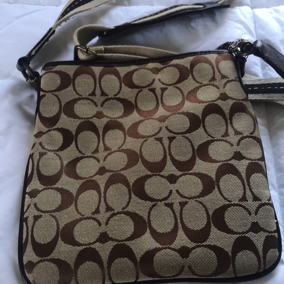 A lot of different hand bag - Picture 6 of 8